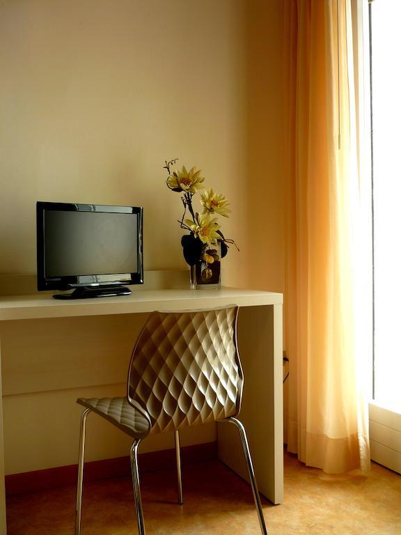 Hotel Solemare Чезенатико Номер фото